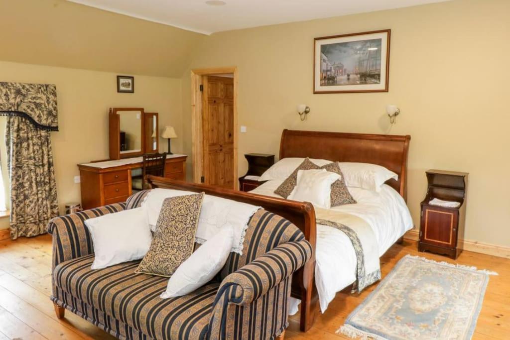 An Maide Ban, Cootehill Villa Kültér fotó